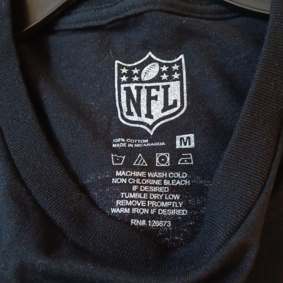 NFL Tampa Bay Buccaneers Licensed TShirt - Picture 4 of 5